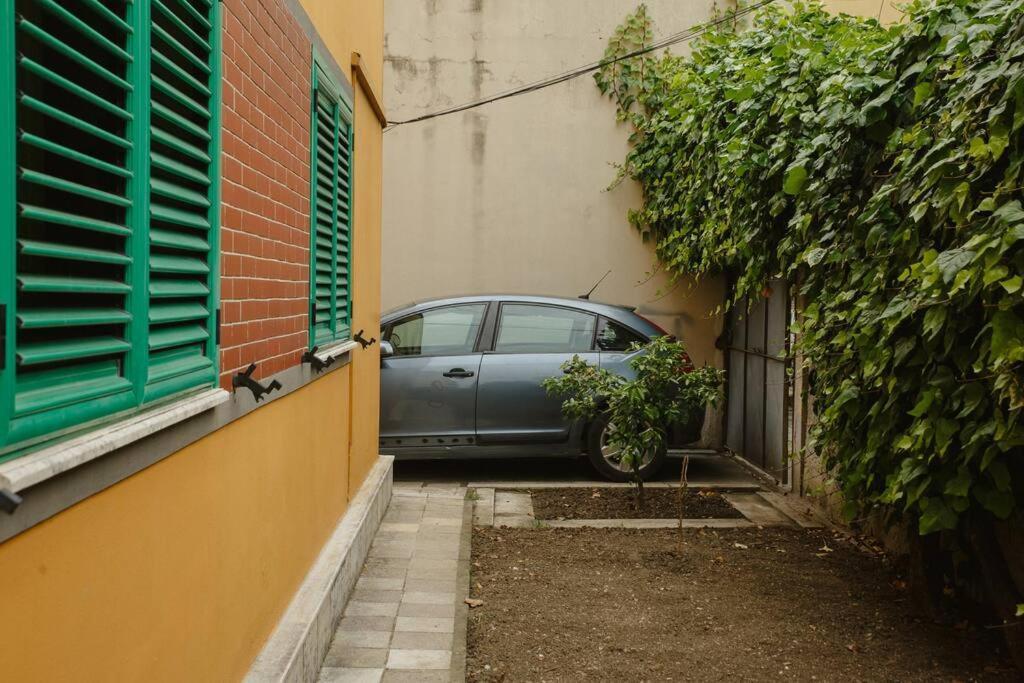 Rare Durres Apartment With Private Parking & Garden Eksteriør bilde