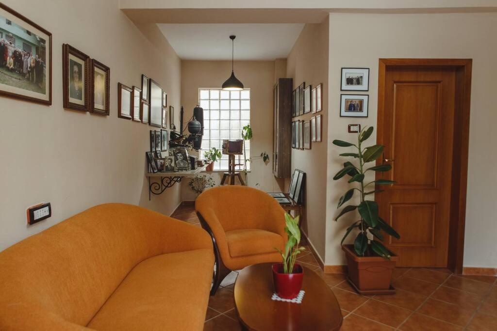 Rare Durres Apartment With Private Parking & Garden Eksteriør bilde